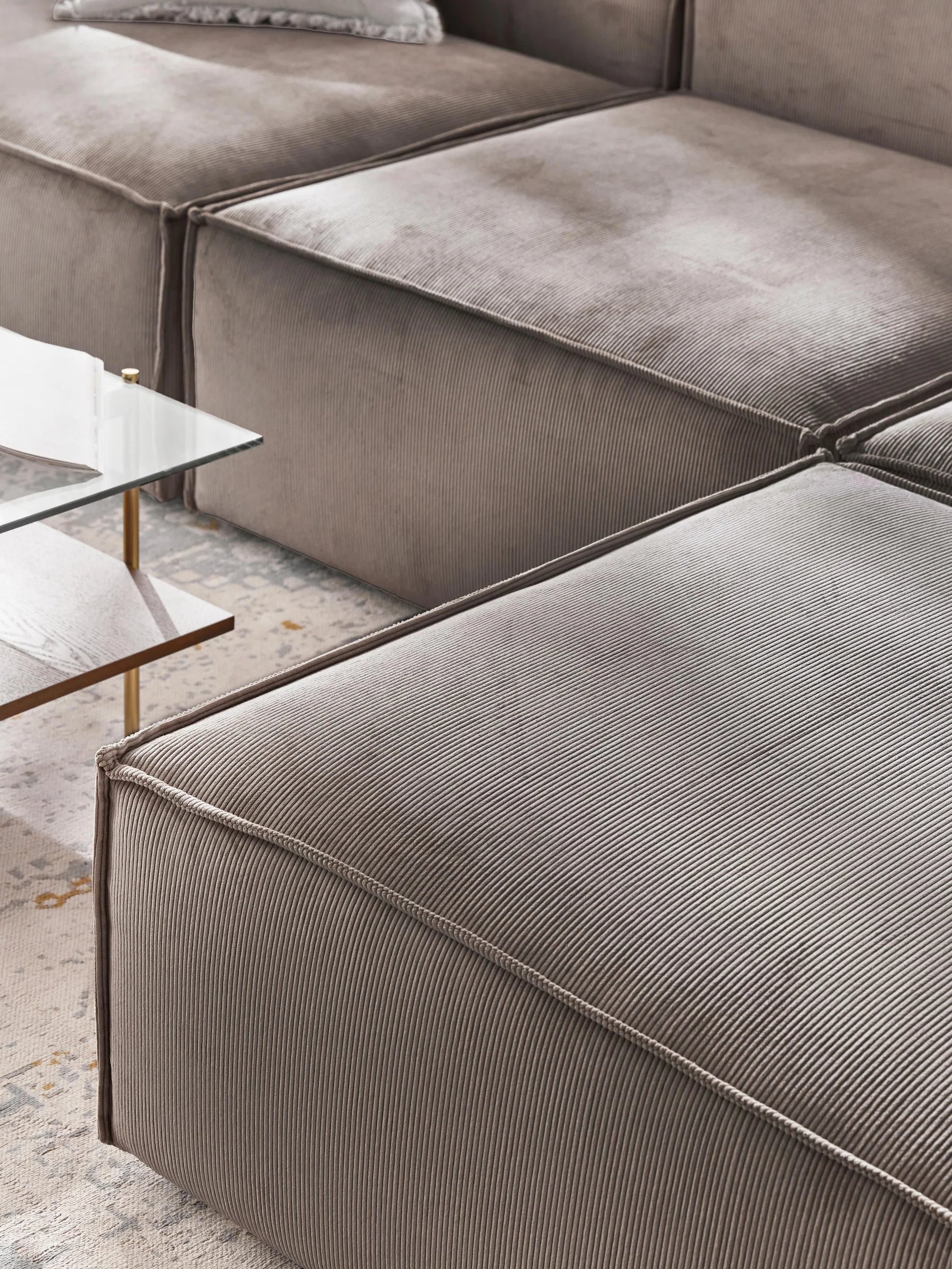 Canapé velours côtelé 4 places avec pouf VIYA